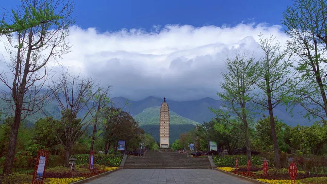 大理崇圣寺丨扯一片白云鋪床，留半輪明月看經(jīng)，天地之間找到平靜和安寧   大理旅游攻略